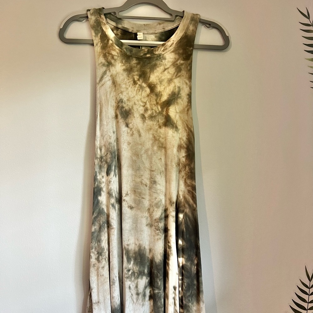 Wishlist multi-colored shift midi dress with pockets